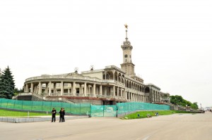 речной вокзал (на севере Москвы, Химкинское водохранилище)