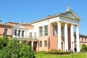 Лабораторной корпус Главного ботанического сада АН РФ