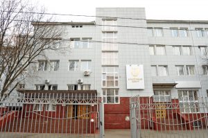 Клуб и поликлиника